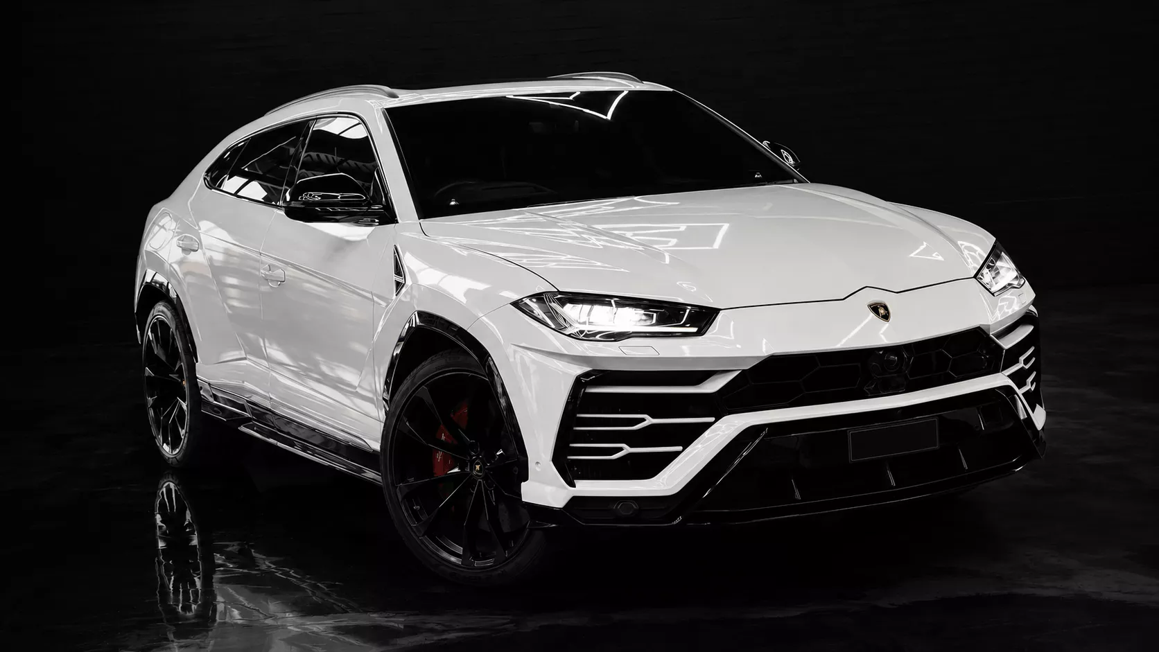 White Lamborghini Urus for premium private transport in Sydney