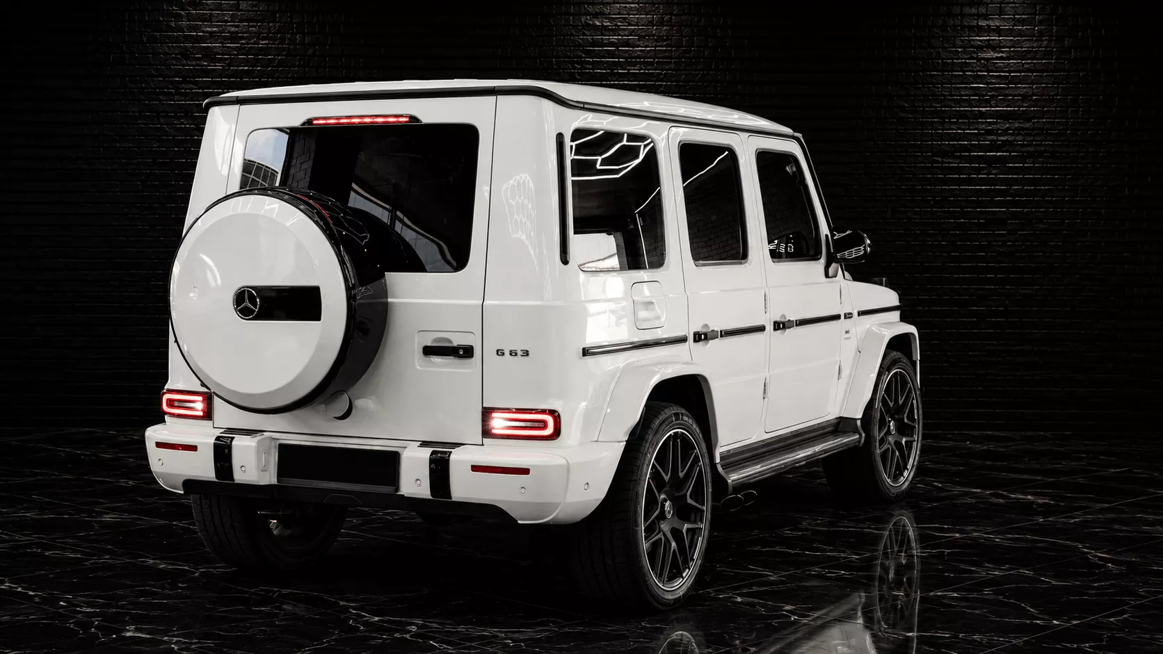 White Mercedes G-Class for private car service in Sydney
