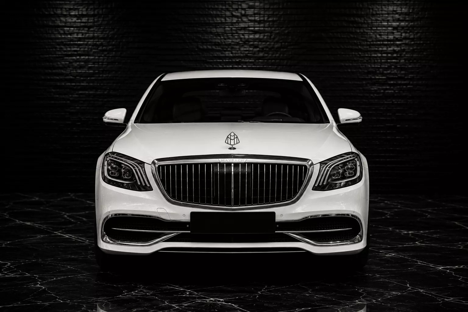 White Mercedes-Maybach for premium private transport in Sydney